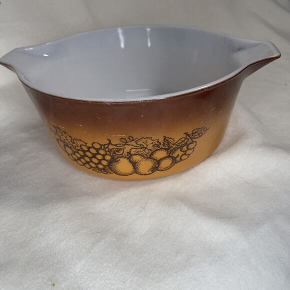 Vintage Pyrex Old Orchard Nesting Cinderella Mixing Bowl # 475B 2 & 1/2 Quarts - Picture 3 of 5